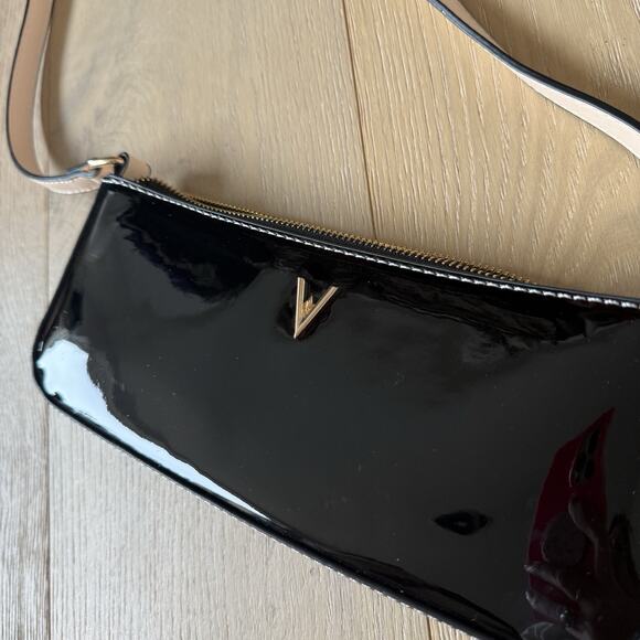 Vanessa Williams Patent Leather Baguette Bag Black NYT Shoulder Purse - Picture 7 of 8